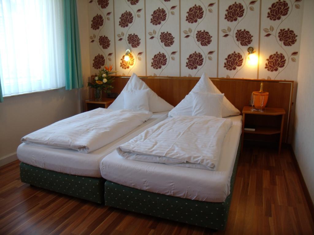Landhotel Zum Niestetal 部屋 写真